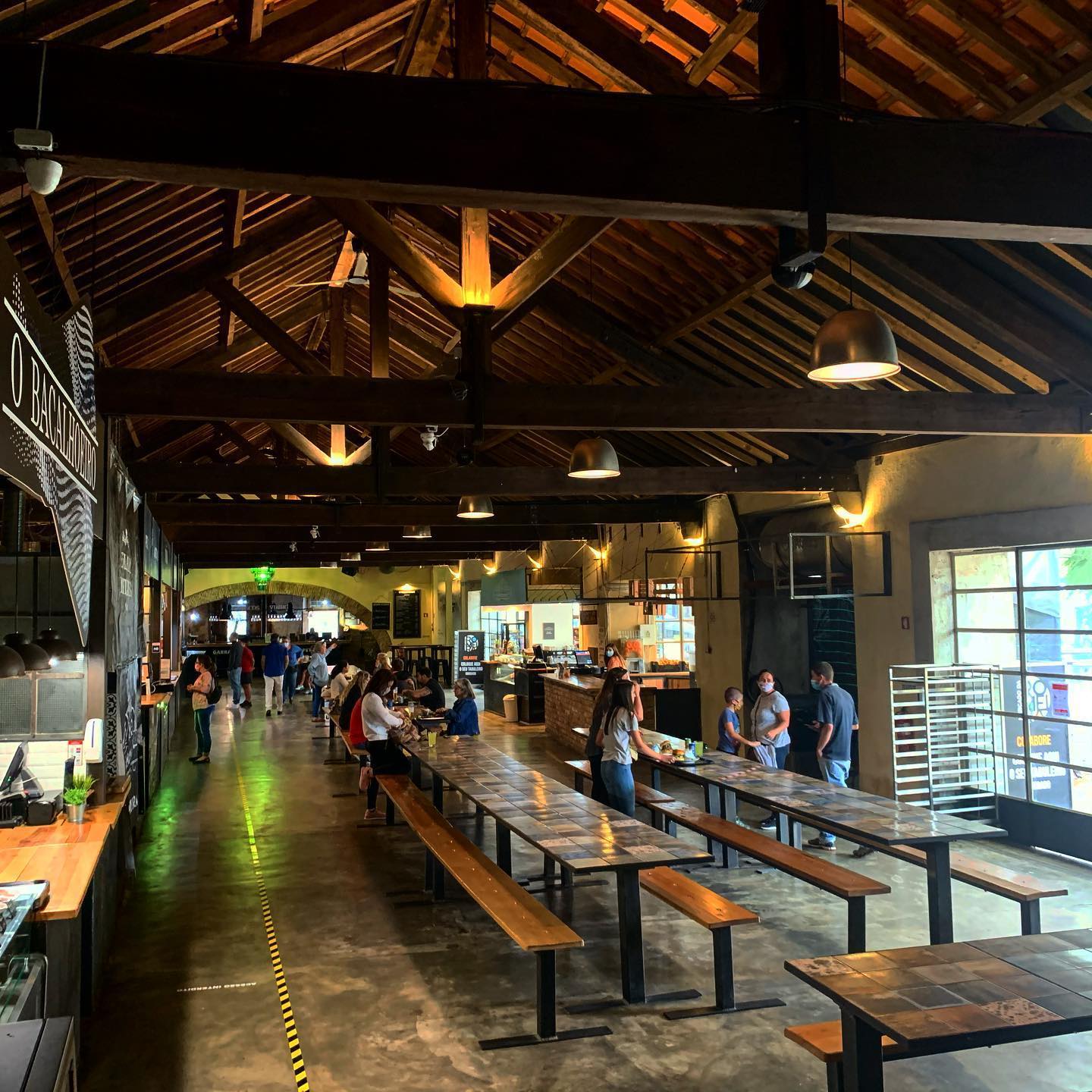 102455558_876032139569766_5588543416898460878_o